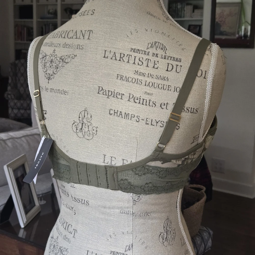 Natori Camouflage Bra - Green and Cream - Picture 4 of 7